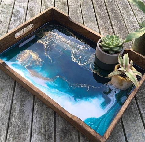 Resin Art on a tray - Beginner workshop- Bloom and Grow