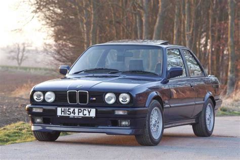 BMW E30 318is Specs & Review - SPANNER RASH