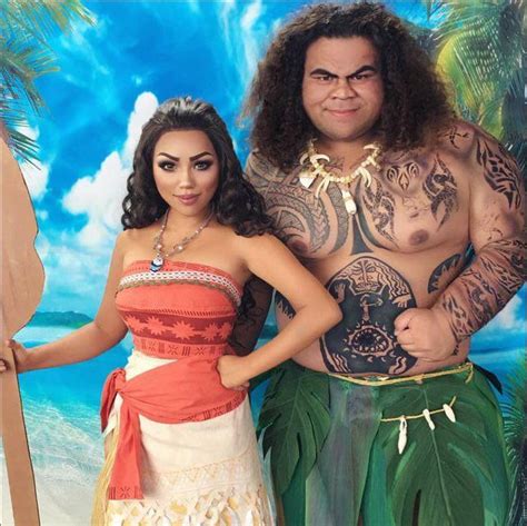 Moana and Maui 🌺 : r/pics