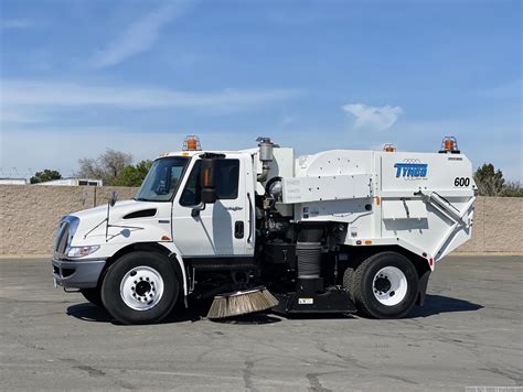 2009 International Tymco 600 BAH Street Sweeper for Sale