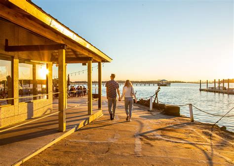 Best Waterfront Restaurant on Hilton Head - Hudson's On the Docks