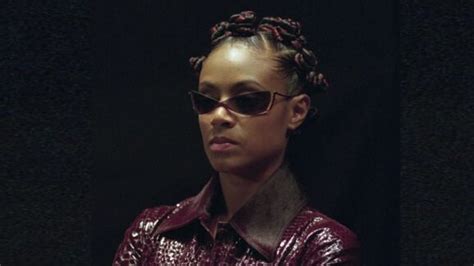 See Jada Pinkett Smith’s Amazing Transformation For Her Matrix Role In New Video | GIANT FREAKIN ...