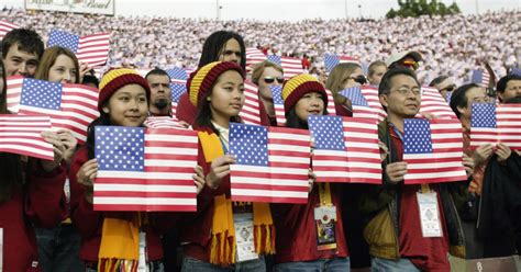 Poll: U.S. patriotism continues to soar