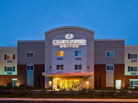 Hotel Suites in Tallahassee, FL | Candlewood Suites Tallahassee