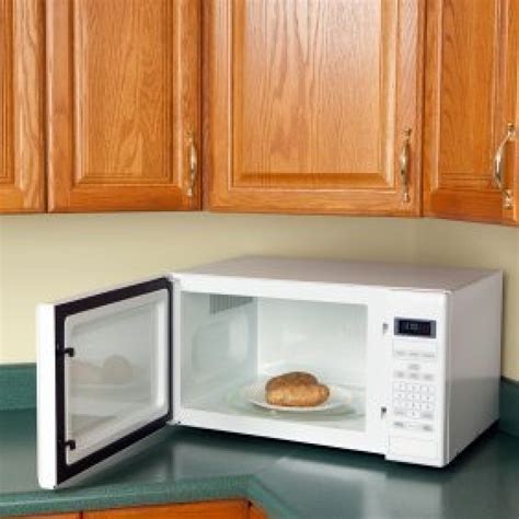 Cooking a Potato in the Microwave | ThriftyFun