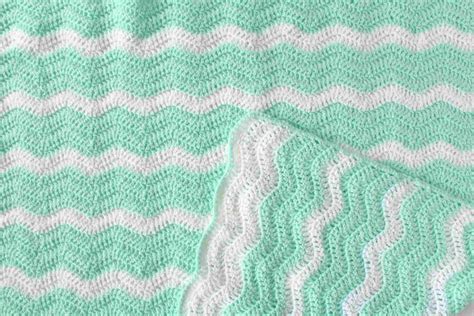 Easy Double Crochet Afghan Patterns 10 Double Crochet Ripple Afghan Pattern Summer Wave Blanket ...