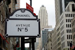 Ser Trendy en Marketing: Chanel Nº5 se hace "Ineludible"