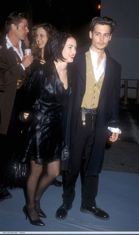 Edward Scissorhands Premiere - JOHNNY DEPP & WINONA RYDER Photo (11393639) - Fanpop