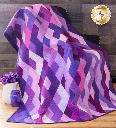 Boomerang Quilt Kit - Purple: Give your home a modern feel and a splash ...