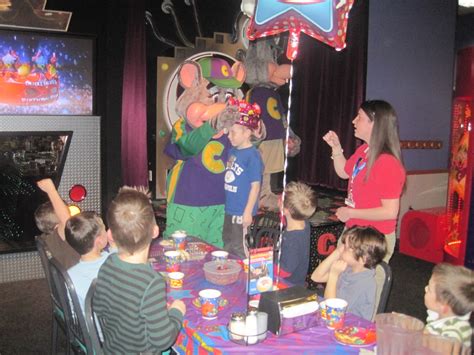 The Beus Gang: Carter's Chuck E Cheese Birthday Party