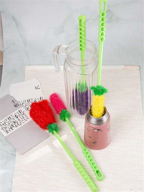 HH044 FLOWER DESIGN BOTTLE BRUSH