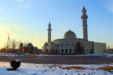 Dearborn Mosque Photograph by Munir Alawi - Fine Art America