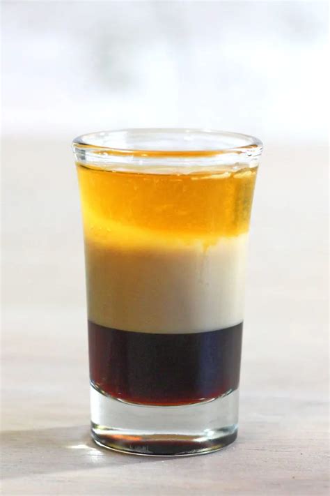 B52 shot recipe: like candy in a glass