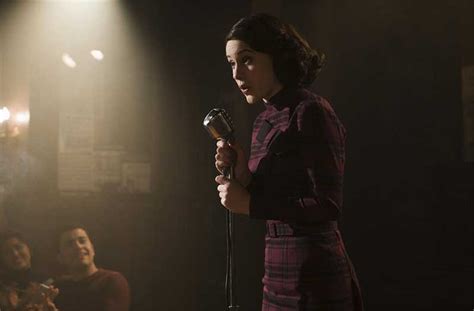 Review: The Marvelous Mrs. Maisel, season 1 - Old Ain't Dead