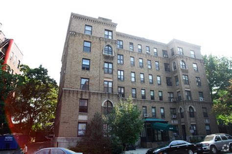 3619 Bowne St, Flushing, NY 11354 - Apartments in Flushing, NY ...