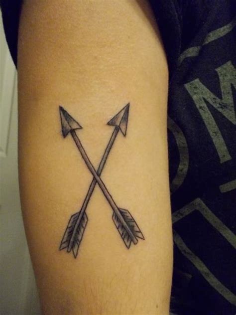 21 Powerful Arrow Tattoo Ideas For Men - Styleoholic