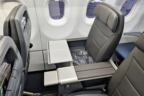 Review: American Airlines A321neo First Class Orlando-Phoenix