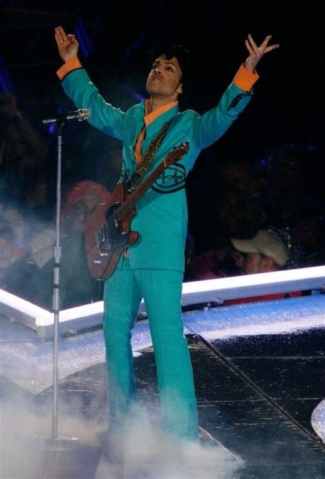 Prince's Super Bowl XLI: Halftime Show | Photo 1 | TMZ.com Prince Images, Halftime Show, Prince ...