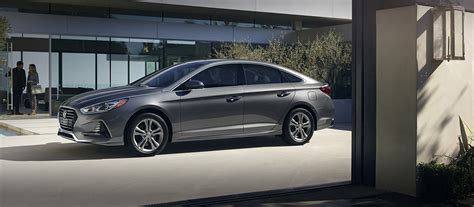 Compare the 2017 Hyundai Sonata vs. the 2017 Honda Accord