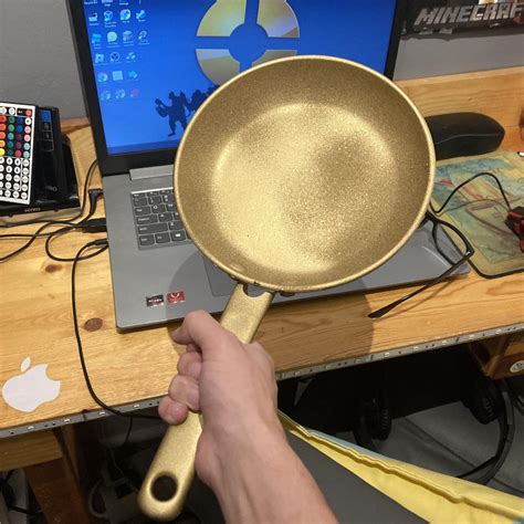 I made the gold frying pan irl! : r/tf2