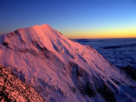 Monte bianco, or Mont Blanc, viewed from Valle d'Aosta | Aosta, Valle ...