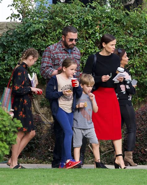 Ben Affleck and Jennifer Garner's reunion sparks social media uproar ...