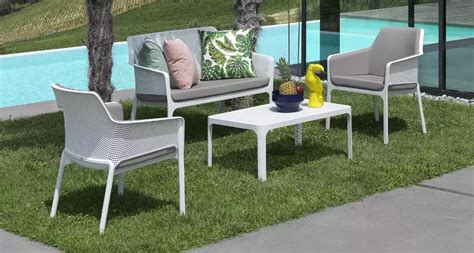 Nardi Outdoor Furniture | Patio Chairs and Seating | AuthenTEAK