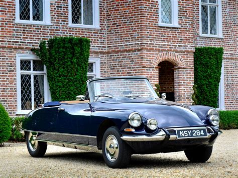 Citroën DS 19 Cabriolet '1961–71 2 | Retro Cars