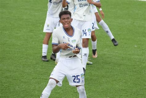 Hijo de Ricardo Trigueño Foster debuta en Liga Nacional