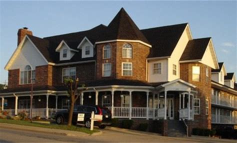 Carriage House Inn - Branson Travel Group