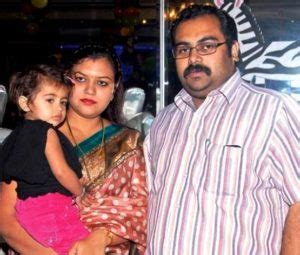 Nitin Gadkari Wiki, Age, Caste, Wife, Family, Biography - WikiBio