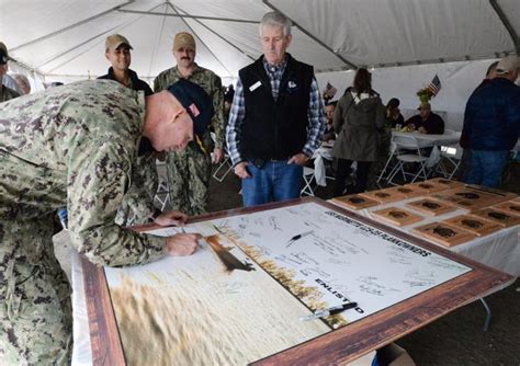 USS Marinette crew gets warm welcome despite chilly weather | News ...