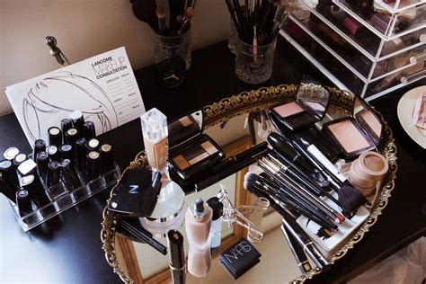 Makeup Artist Sandy Linter On Her Beauty Routines | Into The Gloss