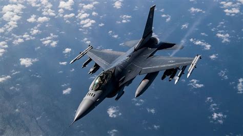 Sonic boom: F-16s investigate unresponsive plane in restricted airspace over DC - Good Morning ...