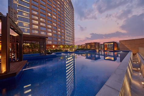 Conrad Bengaluru- Luxury by Hilton 𝗕𝗢𝗢𝗞 Bangalore Hotel 𝘄𝗶𝘁𝗵 ₹𝟬 𝗣𝗔𝗬𝗠𝗘𝗡𝗧