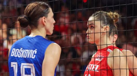 Turkish Team Wins Women’s Volleyball Championship – Despite Islamist Criticism | Balkan Insight