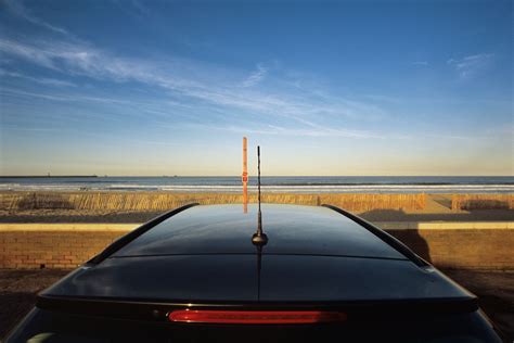 A Primer on the Different Types of Car Antennas