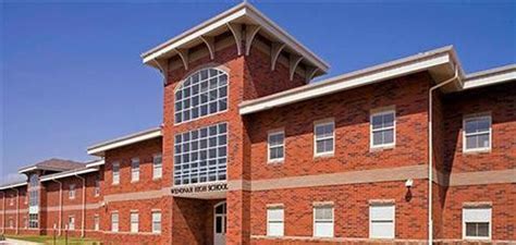 Birmingham high school briefly on lockdown after unfounded report of gun - al.com