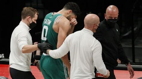 Ex-Lakers Doctor Shares Update on Jayson Tatum's Injury