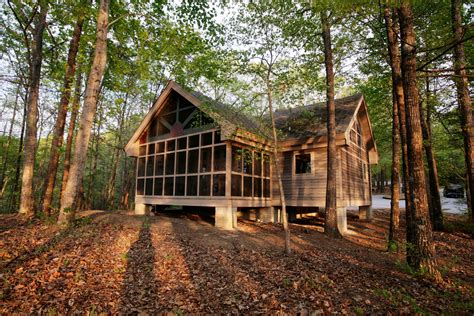 From on-the-water escapes to cozy retreats in the mountains, these cabins in South Carolina ...