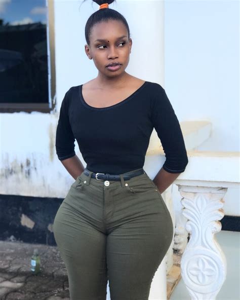 Photos: Meet Tiny Tanzanian Lady With BIG Hips - Biesloaded