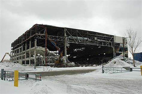 Garbage-Bag-Trees: Winnipeg Jets and the old Winnipeg Arena.