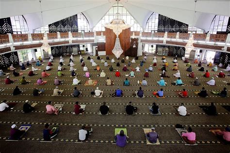 Solat Jumaat, solat fardu dibenarkan ikut kapasiti masjid – JAWI | UMMAHToday | Sumber Berita ...