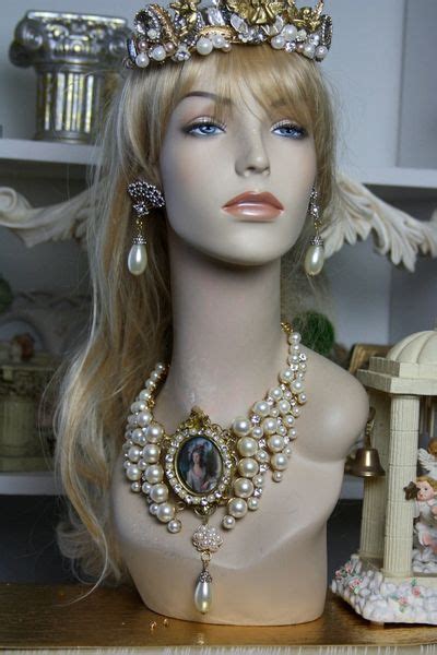 Marie Antoinette huge pearl necklace Victorian jewelry | Zibellini ...