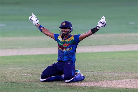 Dasun Shanaka celebrates after leading Sri Lanka to the win | ESPNcricinfo.com