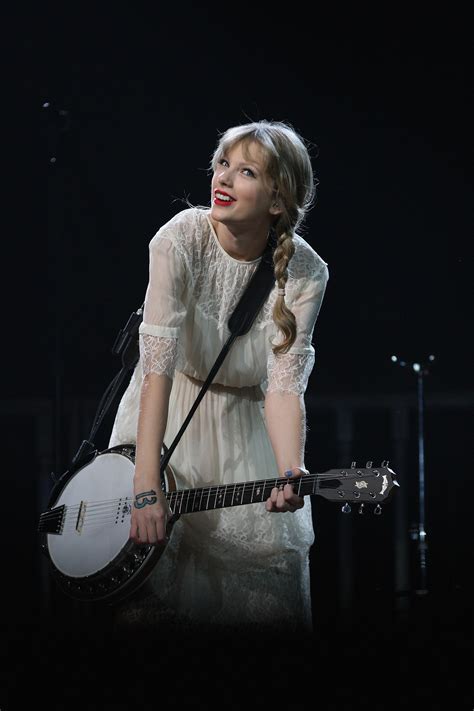 Taylor swift singing "Our song and Mean" at the Speak Now Tour | Taylor ...