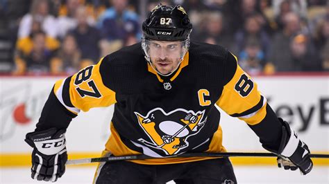 Pittsburgh Penguins' Sidney Crosby has 4-point night in return from injury