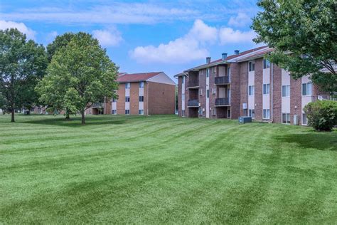 Photos of Apartments & Amenities | Commons at White Marsh