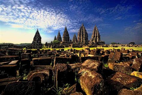 Legenda Roro Jonggrang, Kisah Dibalik Pembangunan Candi Prambanan - Dailysia