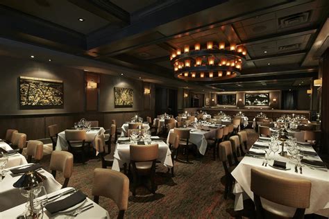 Washington DC | Hours + Location | Mastro's | Classic Steakhouses and Ocean Club Seafood in the US